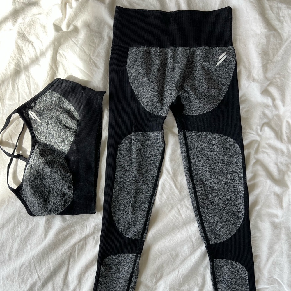 DOYOUEVEN Leggings & Sports Bra Bundle (S)
